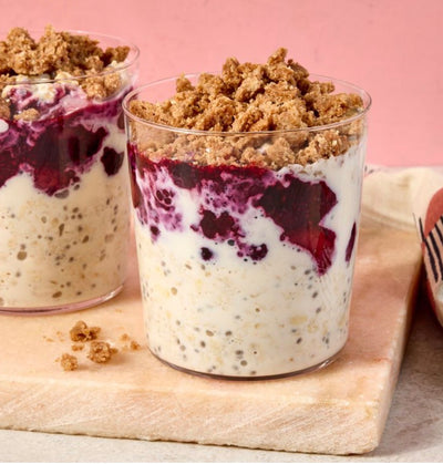 Berry Crumble Overnight Oats